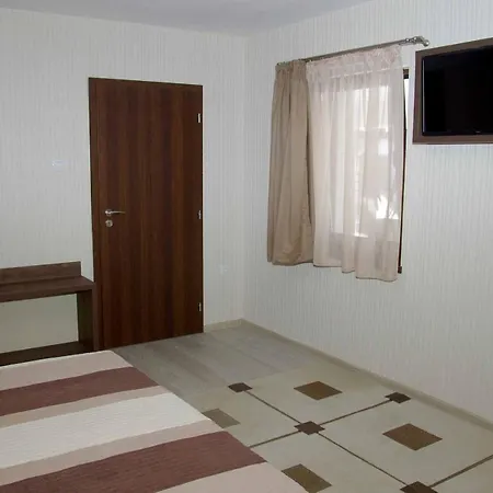 Guest house Stariya Oreh Pool & Garden