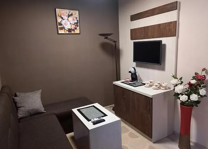 Stariya Oreh Pool&garden